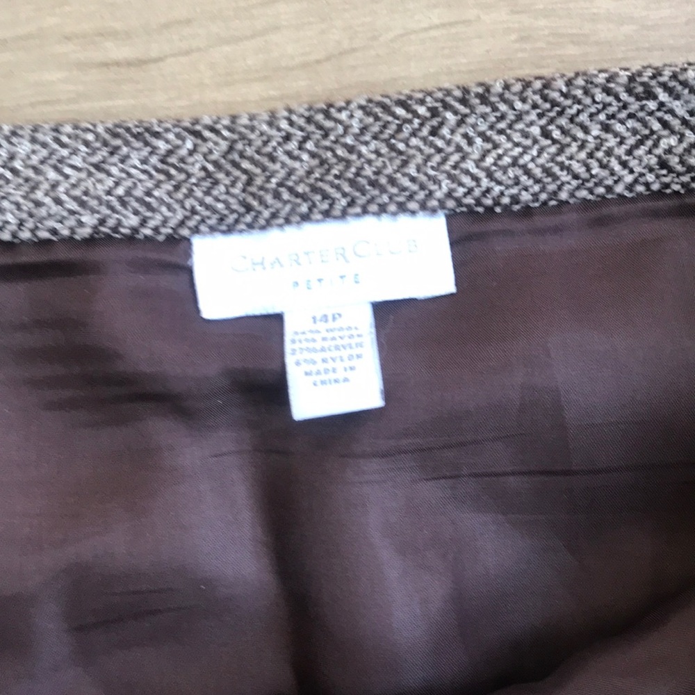 Skirt - Picture 2 of 3
